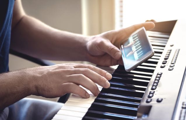 learn to play piano with a free app